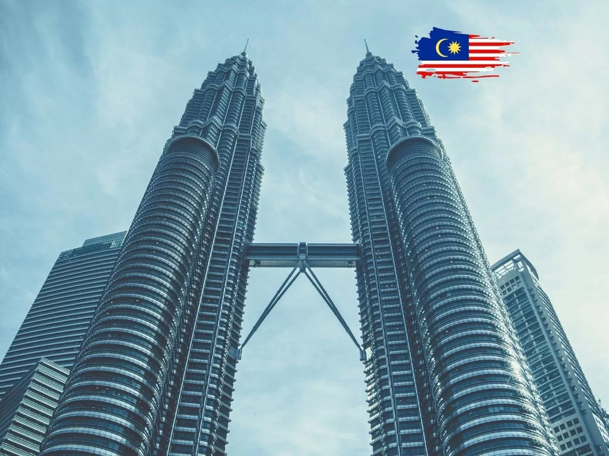 Petronas Towers in Malaysia - Traveliday